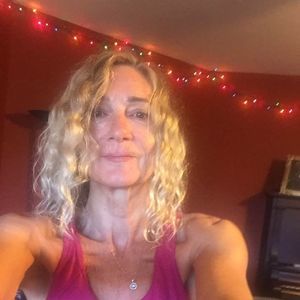 Meet your Posher, Deirdre